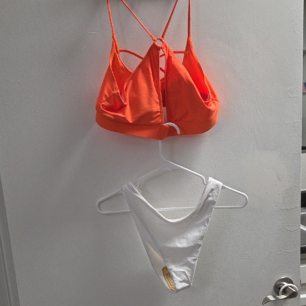 ROMWE Vibrant Orange and Crisp White Bikini